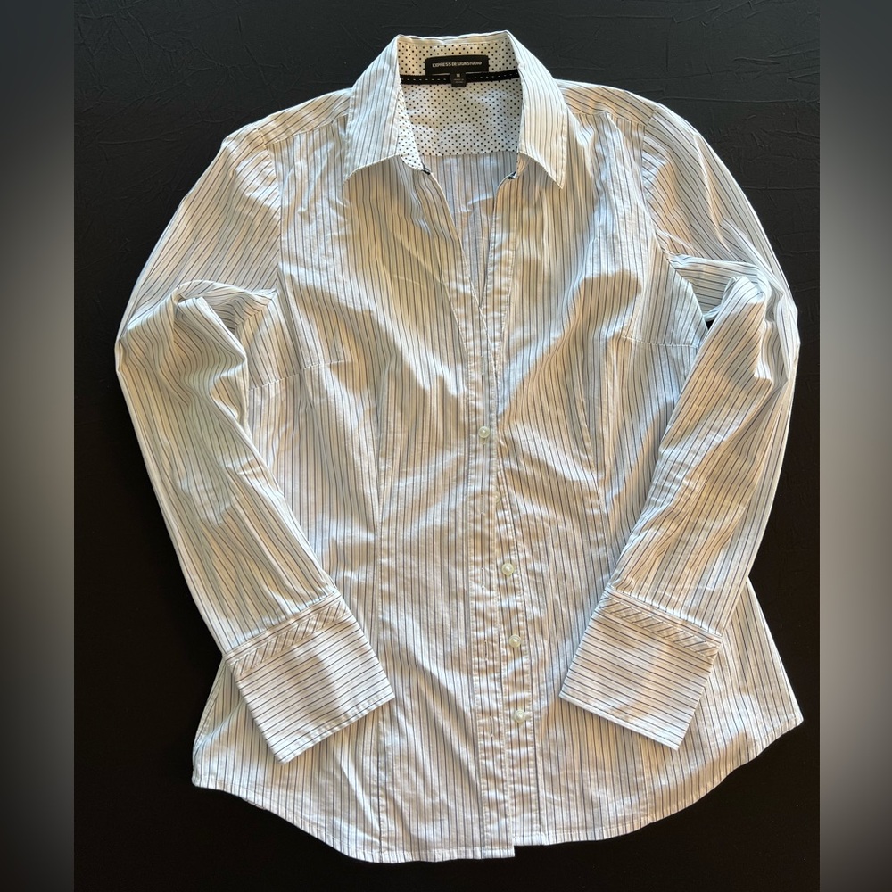 Express Long Sleeve Fitted Button Down